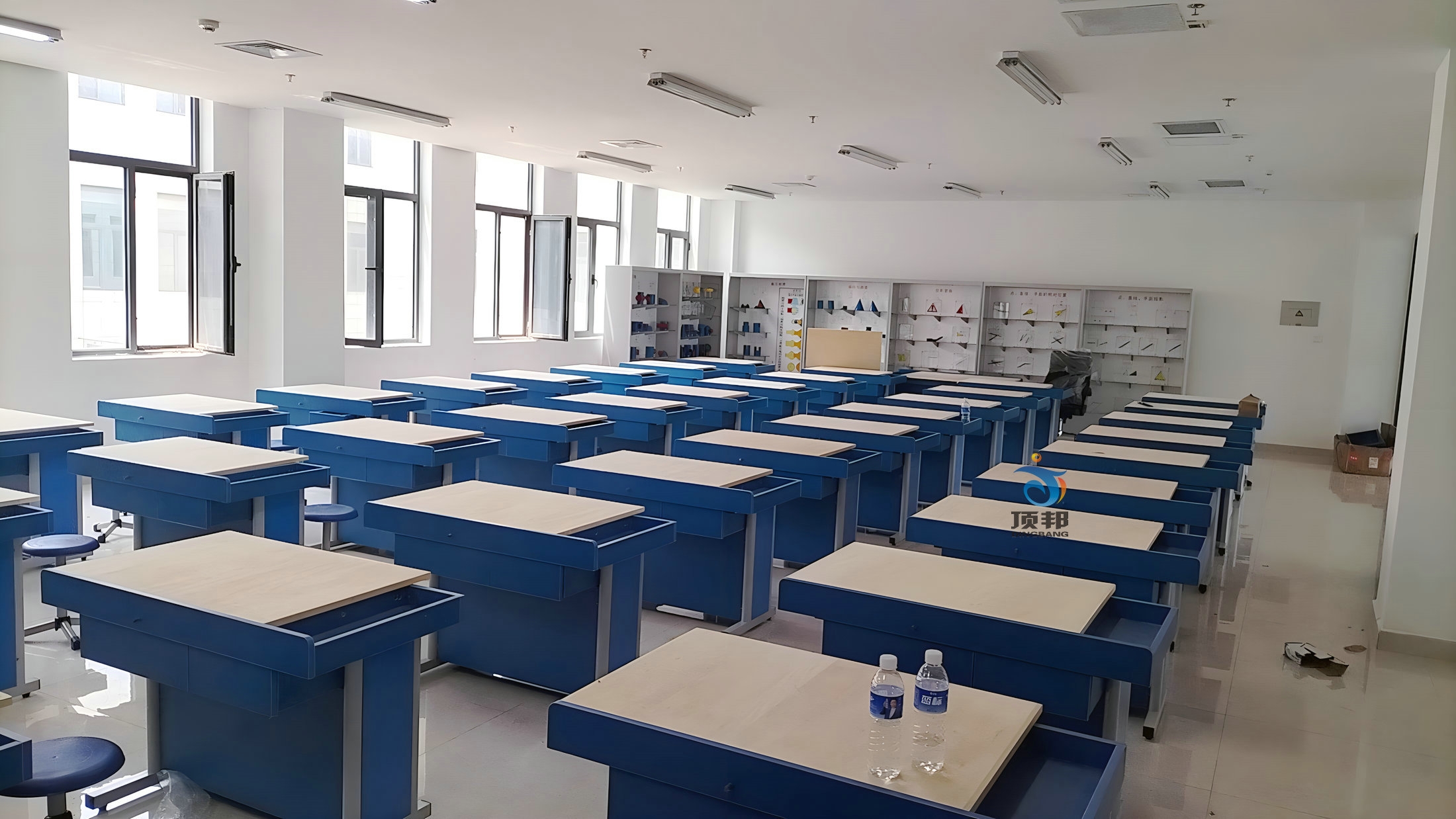 �����L�D��